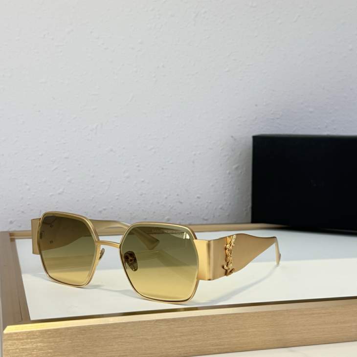 Picture of Saint Laurent Sunglasses _SKUfw80238637fw
